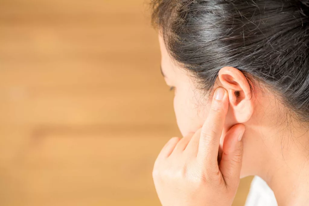Tips for Getting Used to Wearing New Hearing Aids